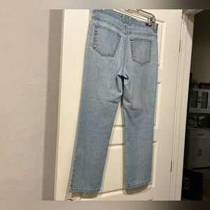 Gloria Vanderbilt Light Blue Straight Leg Jeans